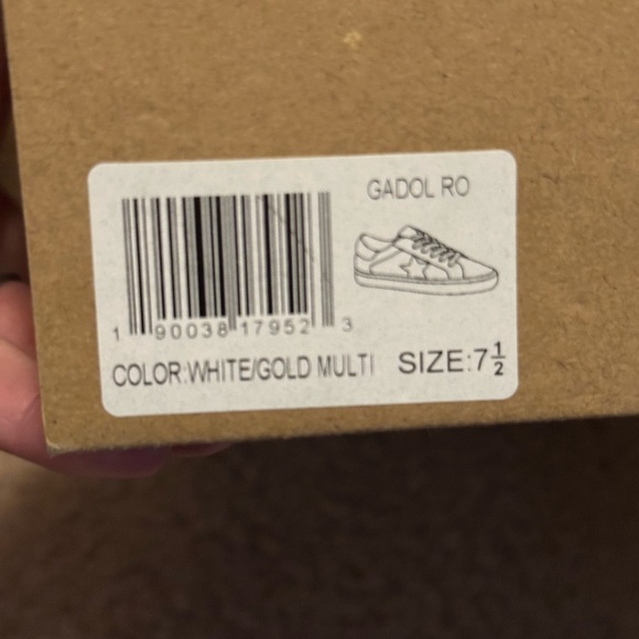 GUC Vintage Havana Gadol Ro sneaker with gold star size 7.5 - Picture 3 of 5